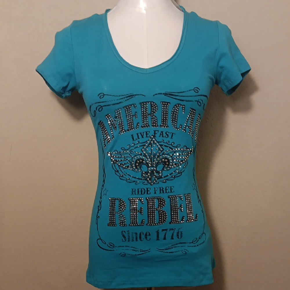 NWT. Liberty Wear American Rebel Turquoise Graphic Short Sleeve Tee